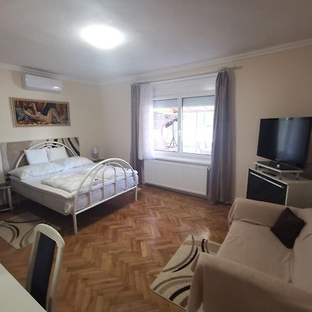 Tini Apartman Балатонфюред Екстер'єр фото